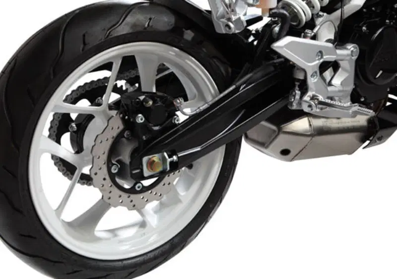 Hyosung GD 250 R GD 250 R (2017 - 18) (7)
