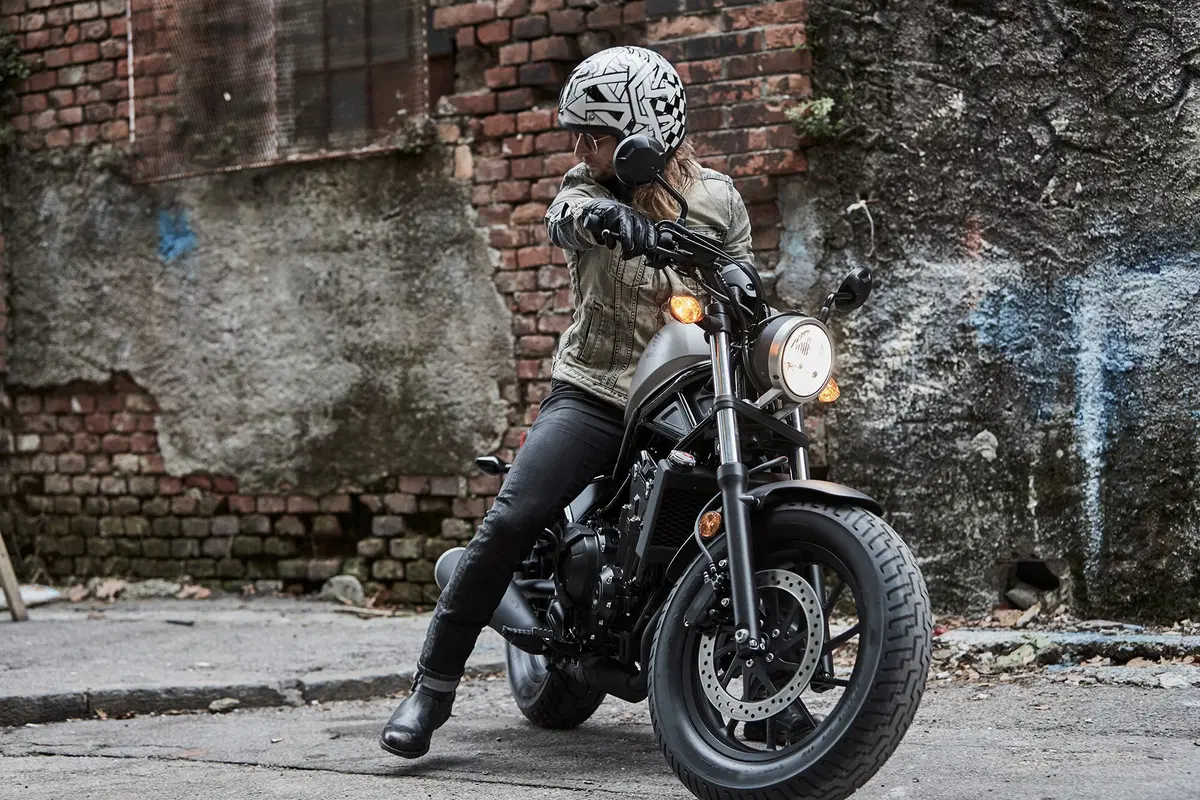 Honda CMX 500 Rebel, nuova custom 2017. Foto e dati (6)