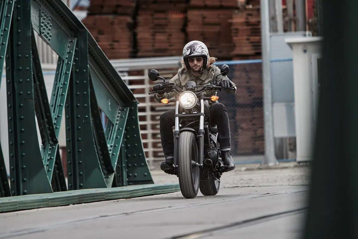Honda CMX 500 Rebel, nuova custom 2017. Foto e dati (9)
