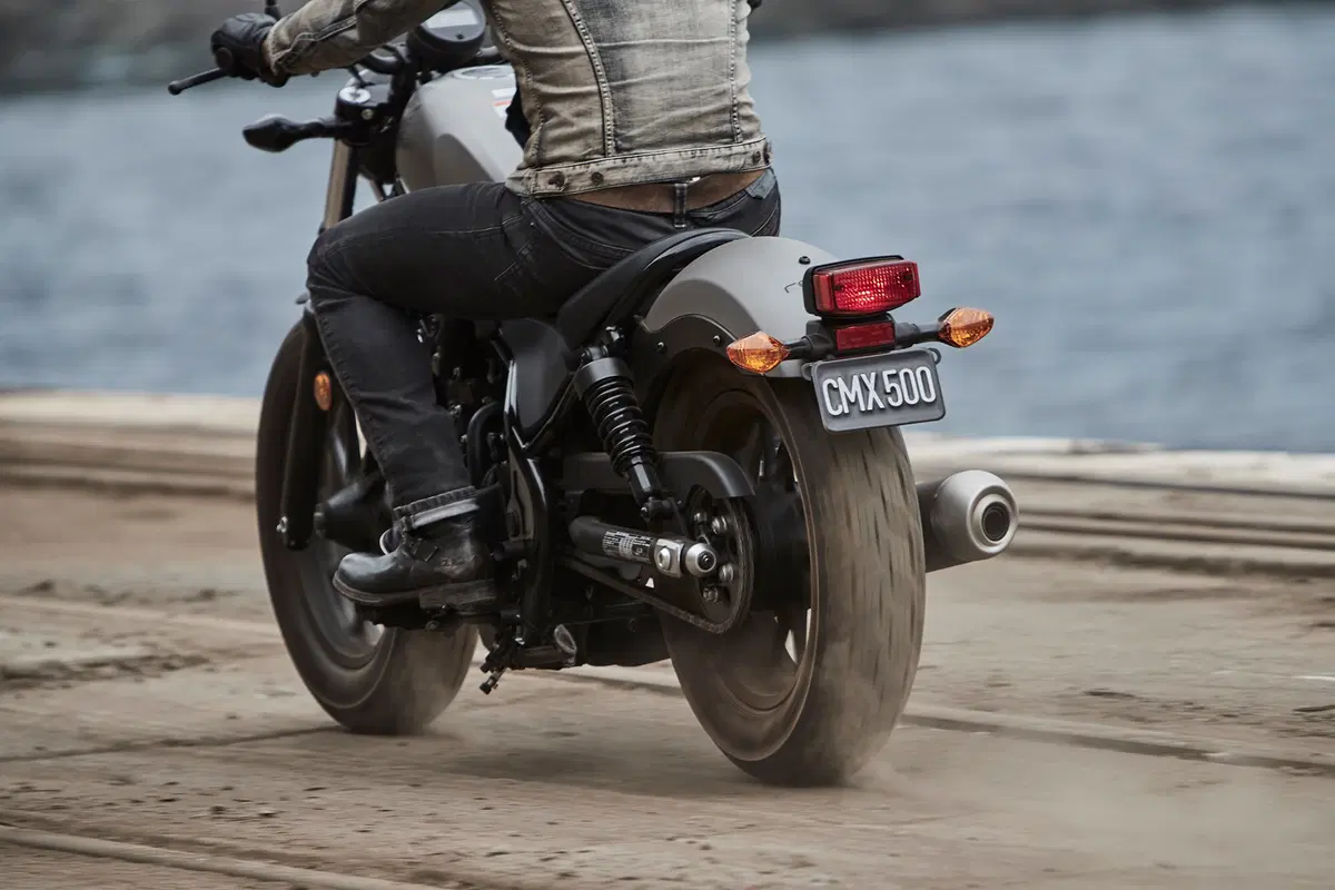 Honda CMX 500 Rebel, nuova custom 2017. Foto e dati (4)
