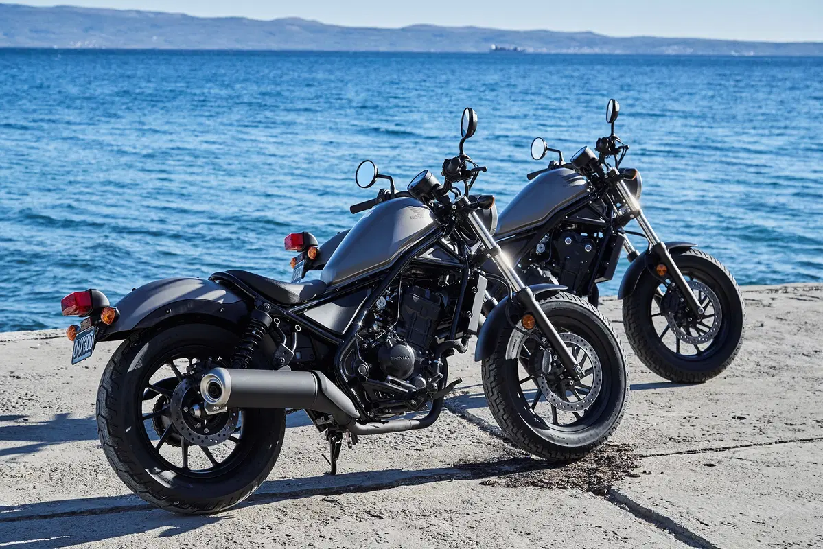 Honda CMX 500 Rebel, nuova custom 2017. Foto e dati (13)
