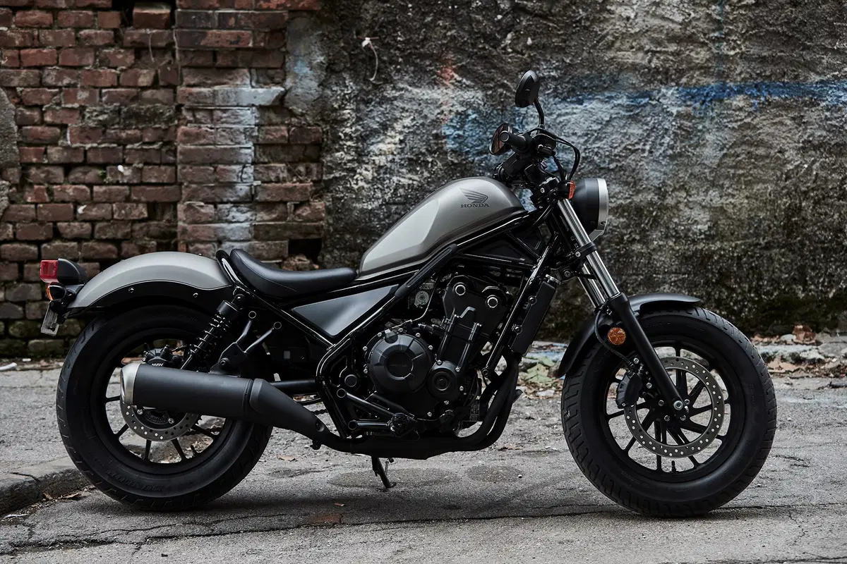 Honda CMX 500 Rebel, nuova custom 2017. Foto e dati (16)
