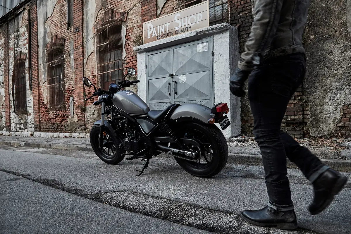 Honda CMX 500 Rebel, nuova custom 2017. Foto e dati (15)