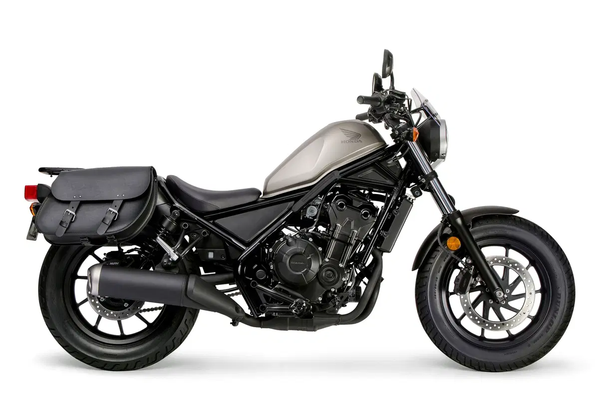 Honda CMX 500 Rebel, nuova custom 2017. Foto e dati (26)