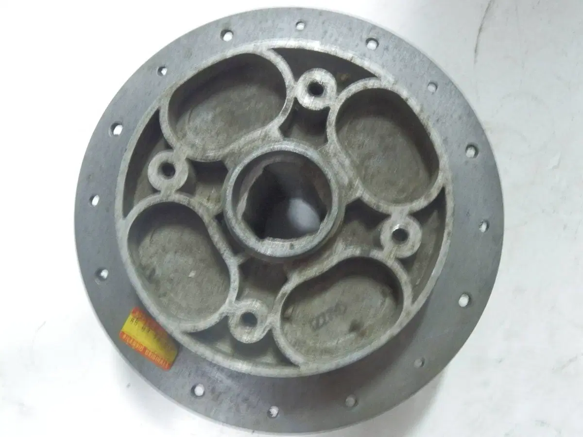 Mozzo ruota post Moto Guzzi Stornello