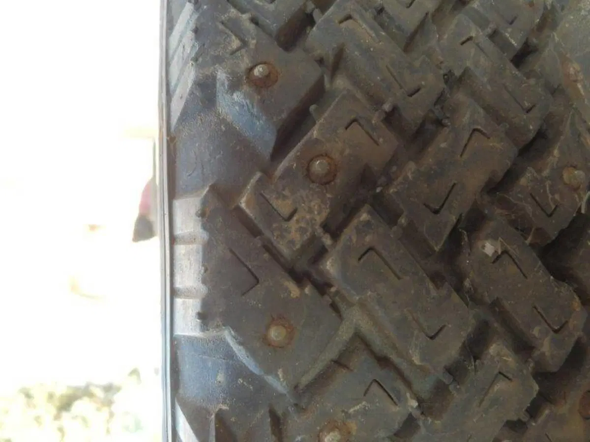 Pneumatici auto d'epoca N.C. (4)