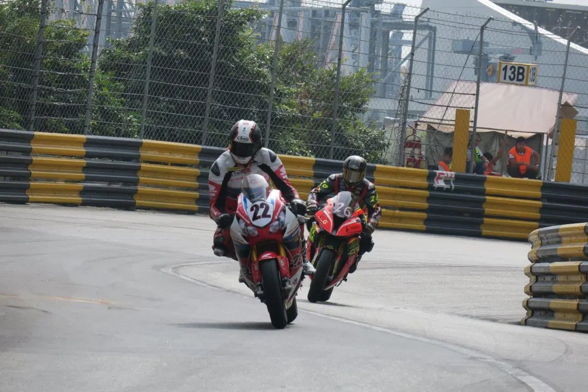 Macau GP 2016, Hickman raddoppia (19)