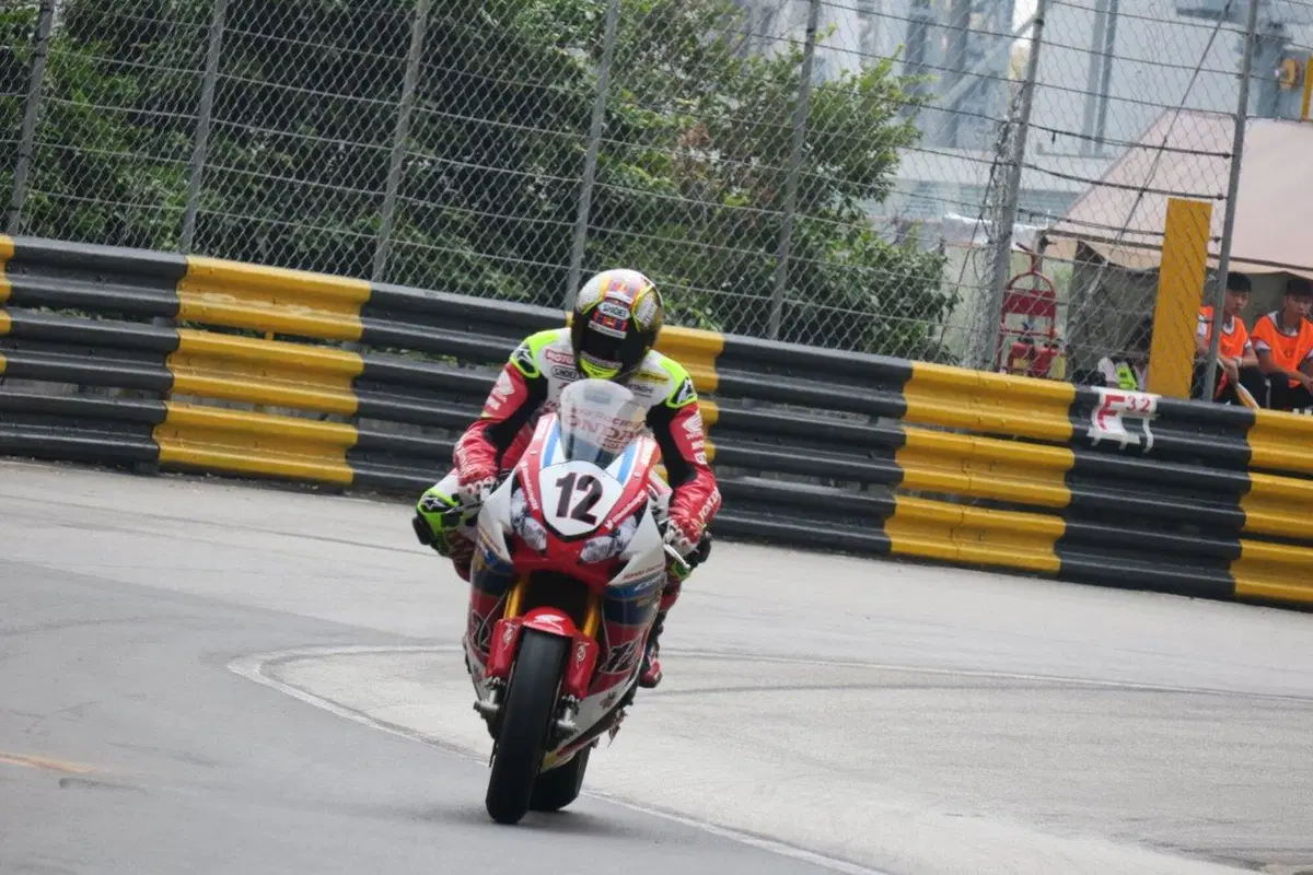 Macau GP 2016, Hickman raddoppia (29)