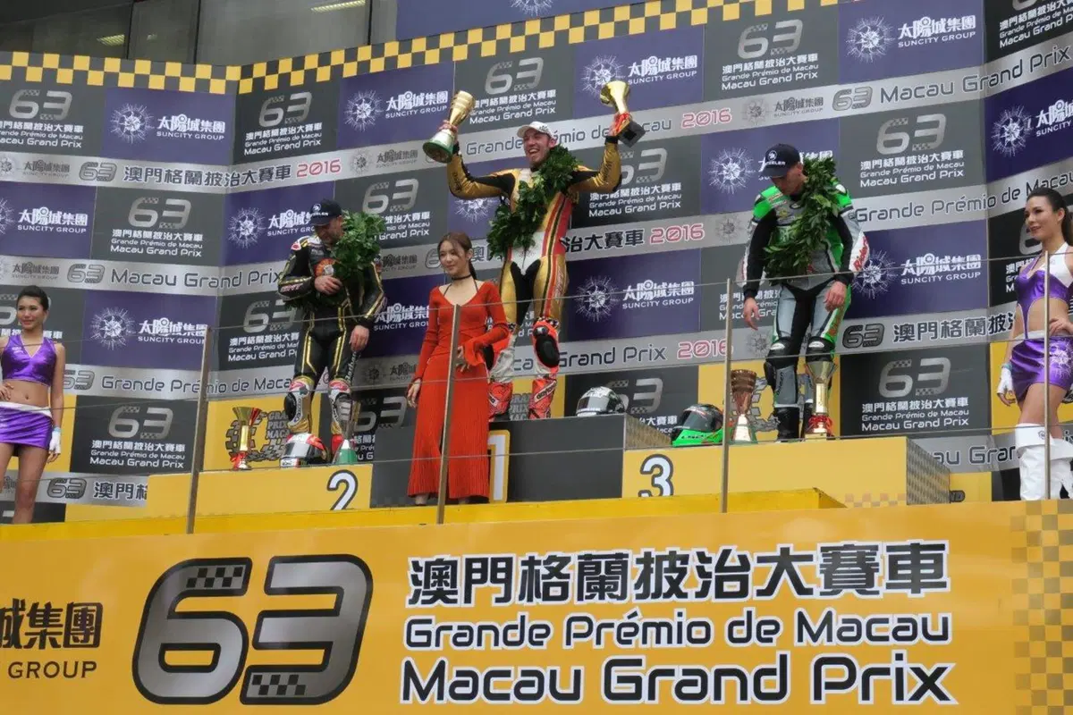 Macau GP 2016, Hickman raddoppia (54)