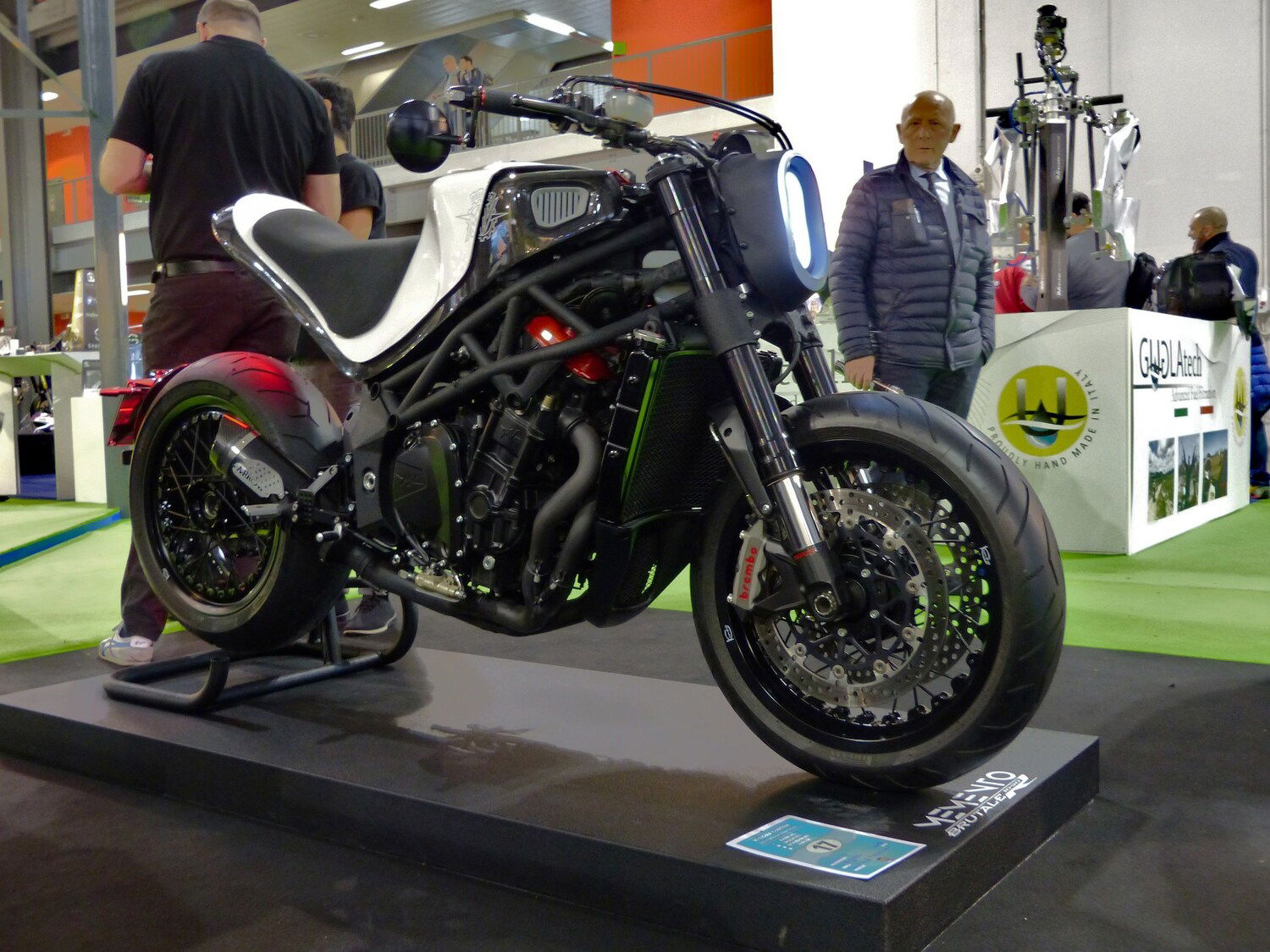 Custom e Special a EICMA 2016