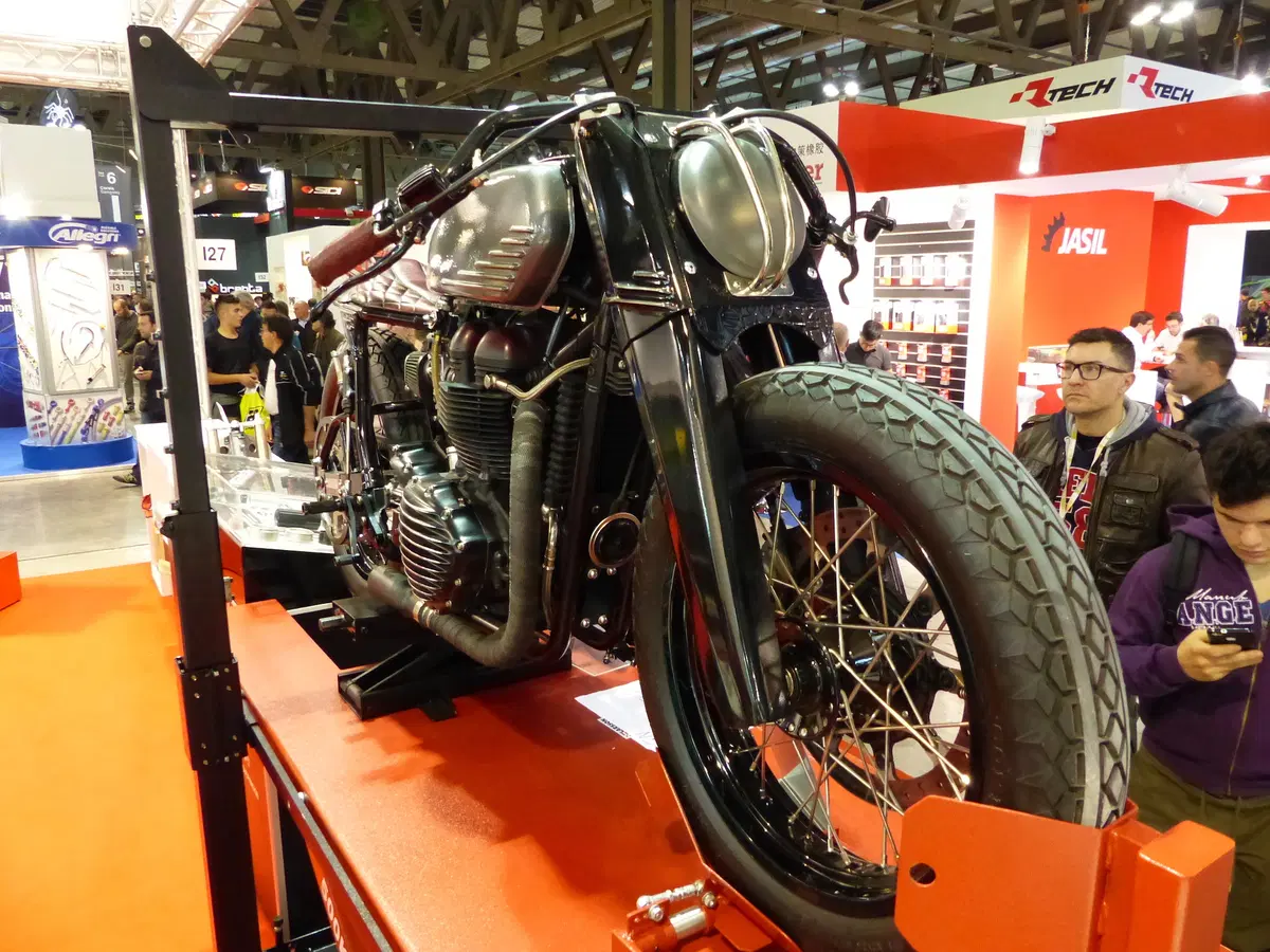 Custom e Special a EICMA 2016 (19)