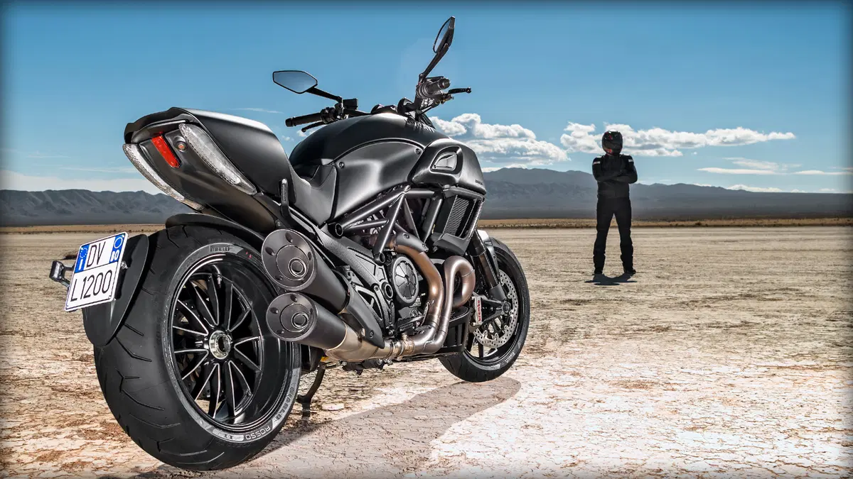 Ducati Diavel 1200 Diavel 1200 (2017 - 18) (6)