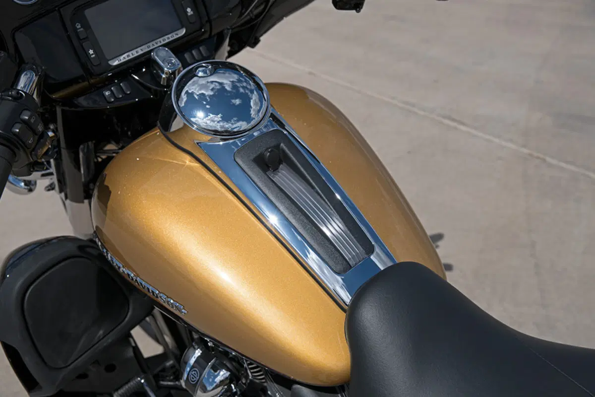 Harley-Davidson Touring 107 Electra Glide Ultra Limited (2017 - 18) - FLHTK (3)