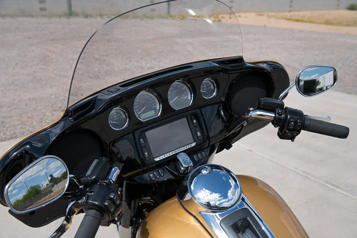Harley-Davidson Touring 107 Electra Glide Ultra Limited (2017 - 18) - FLHTK (5)