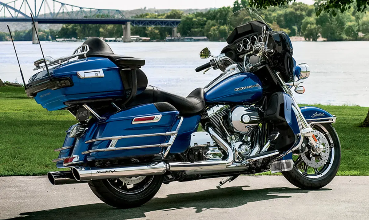 Harley-Davidson Touring 107 Electra Glide Ultra Limited Low (2017 - 18) - FLHTKL (2)
