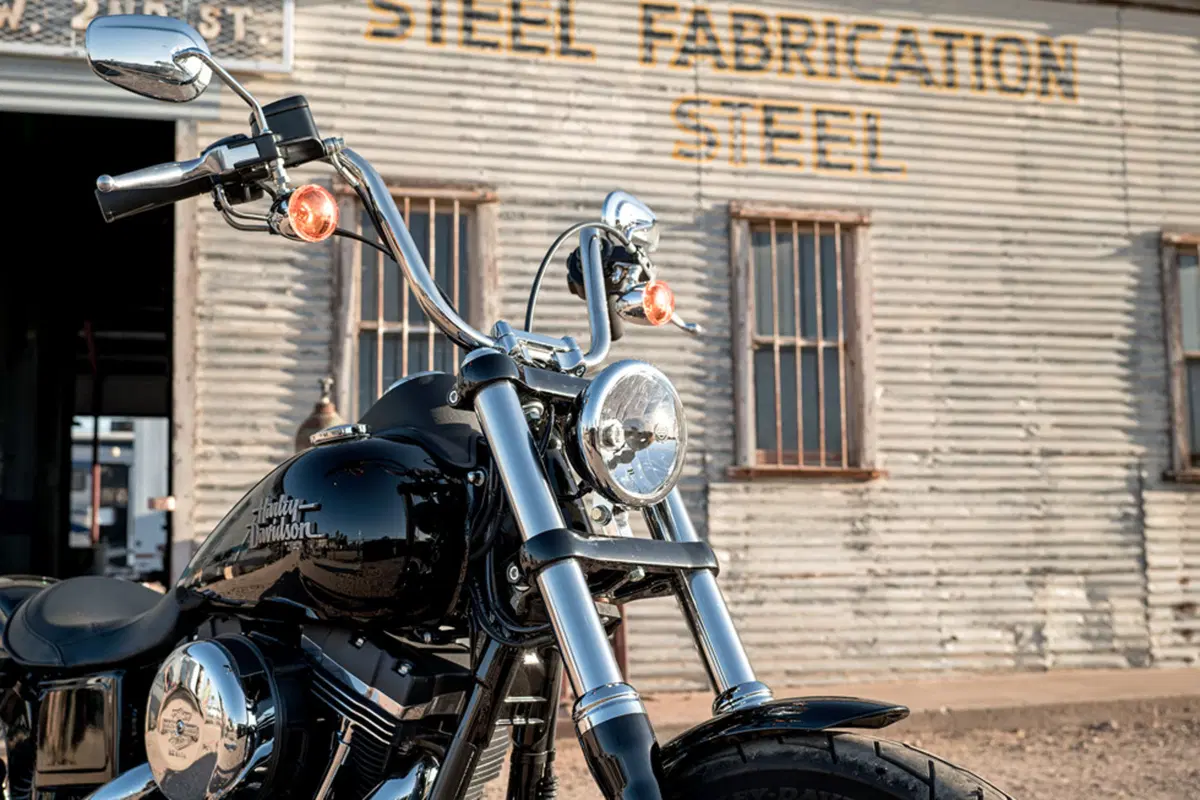 Harley-Davidson Dyna 1690 Street Bob (2017) - FXDB (2)
