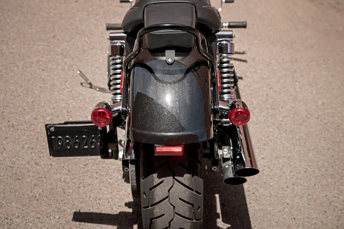 Harley-Davidson Dyna 1690 Wide Glide (2010 - 17) - FXDWG (20)