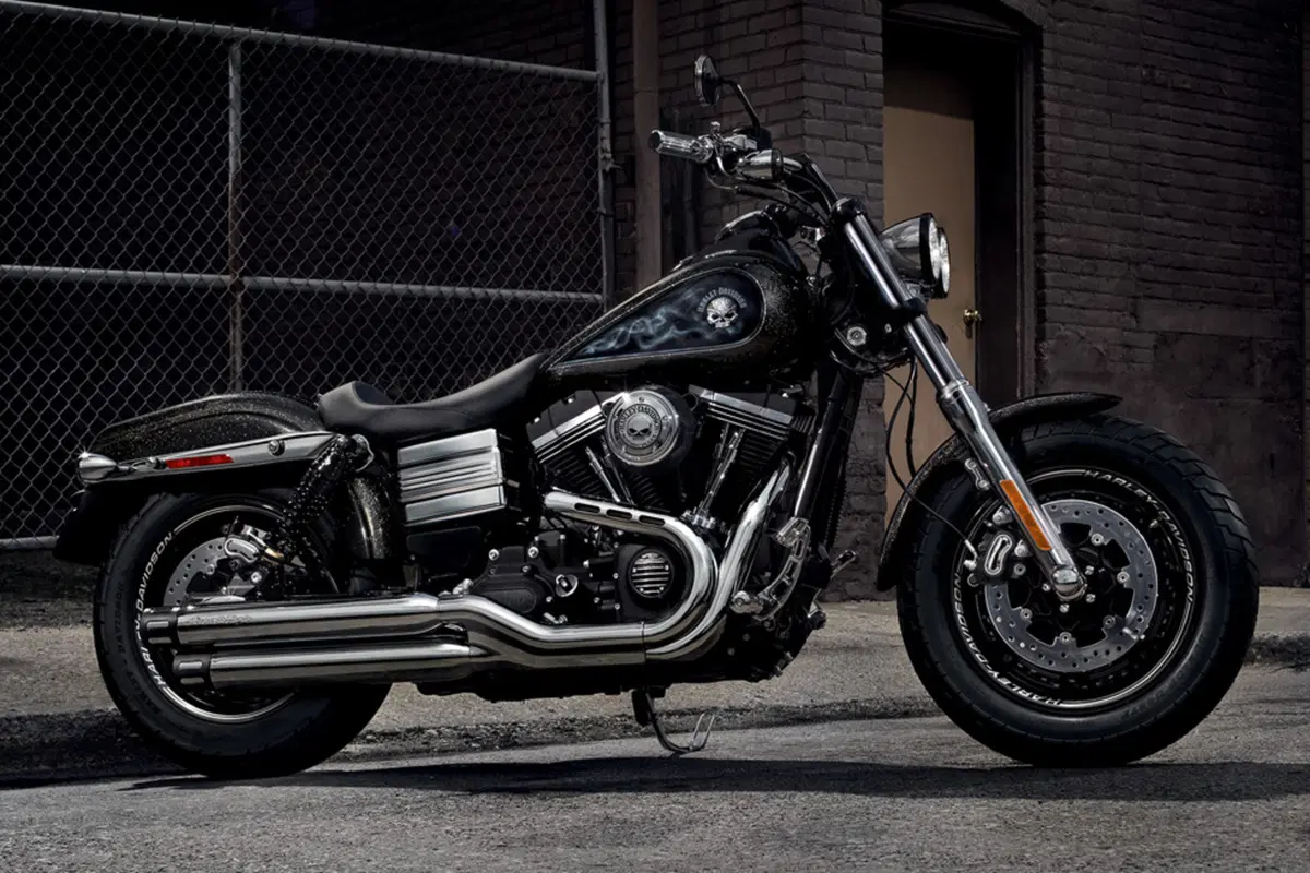 Harley-Davidson Dyna 1690 Fat Bob (2017) - FXDF (3)