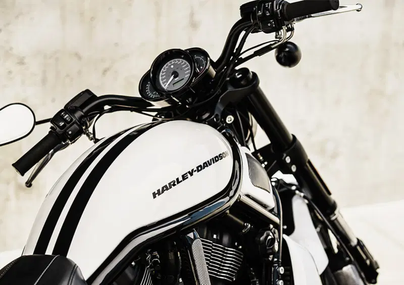 Harley-Davidson V-Rod 1250 Night Rod Special (2008 - 17) - VRSCDX (16)