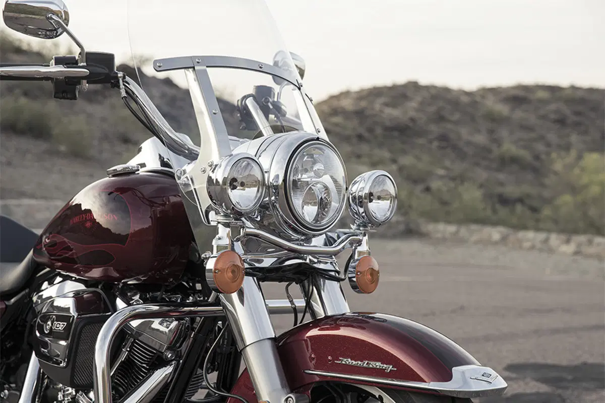 Harley-Davidson Touring 107 Road King (2017) - FLHR (7)