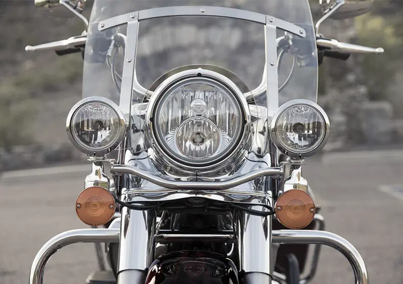 Harley-Davidson Touring 107 Road King (2017) - FLHR (6)