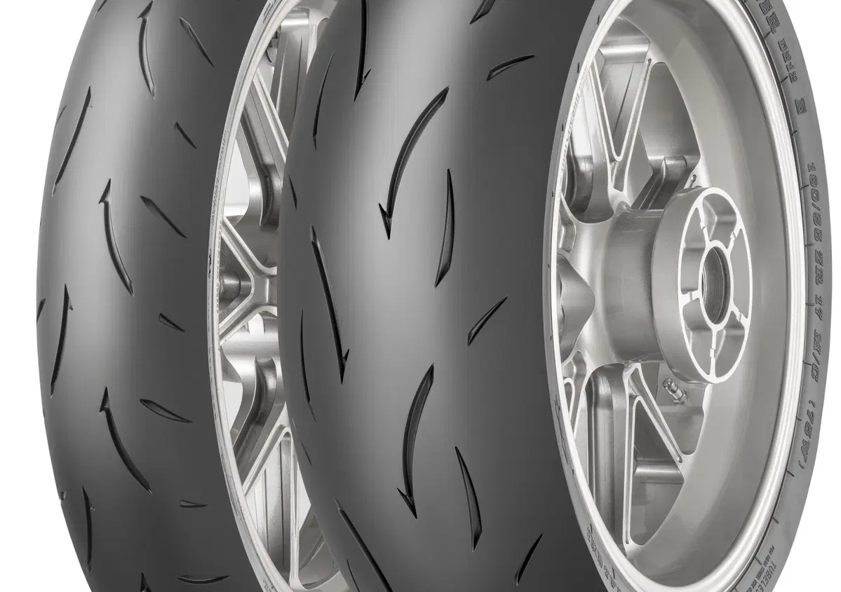 Dunlop GP Racer D212