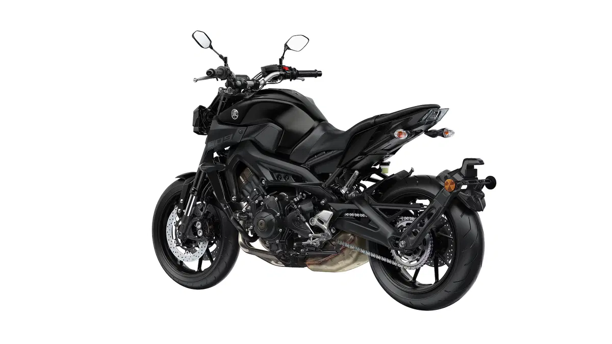 Yamaha MT-09 2017 (2)