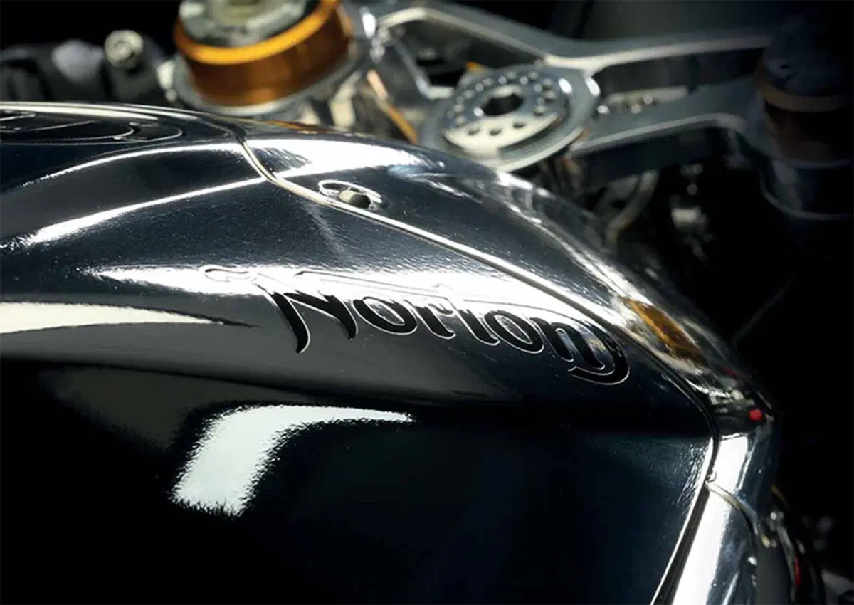 Norton V4 RR 2017, la 1.200 da oltre 200 cv (8)