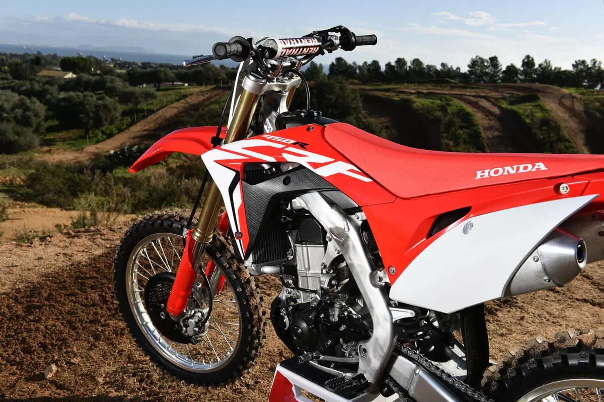 Honda CRF 450 R e CRF 450 RX m.y. 2017 (20)