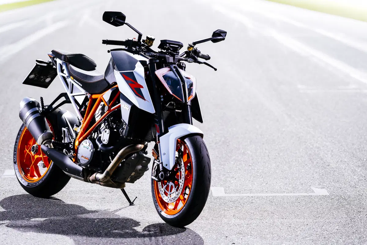 KTM SuperDuke 1290R 2017 (6)