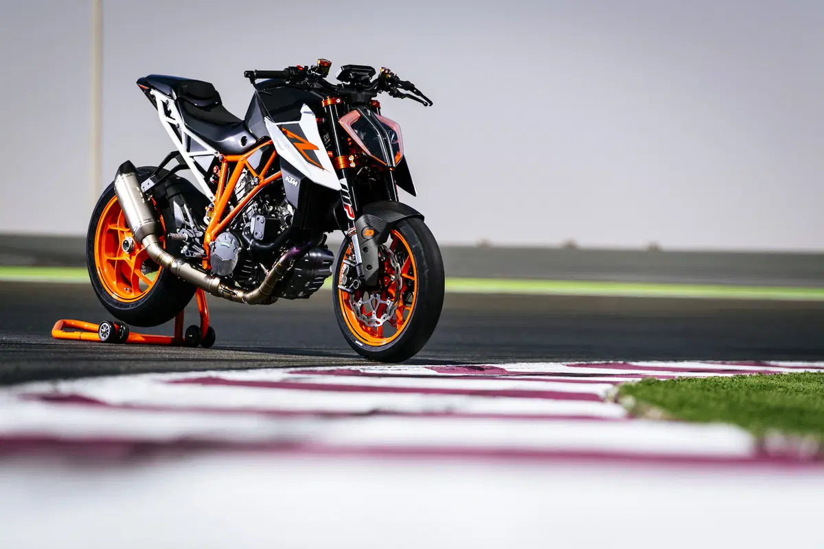 KTM SuperDuke 1290R 2017 (7)