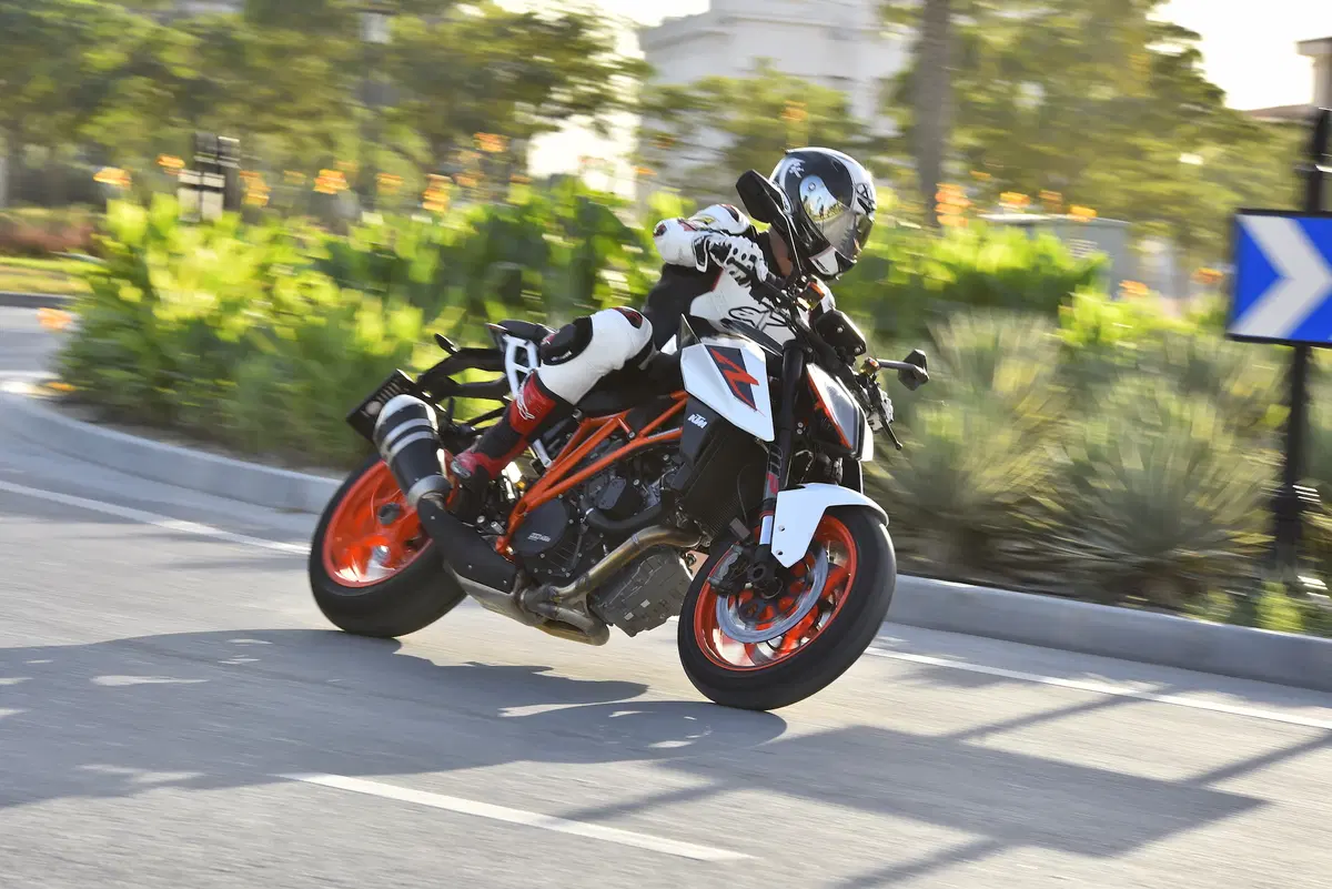 KTM SuperDuke 1290R 2017 (2)