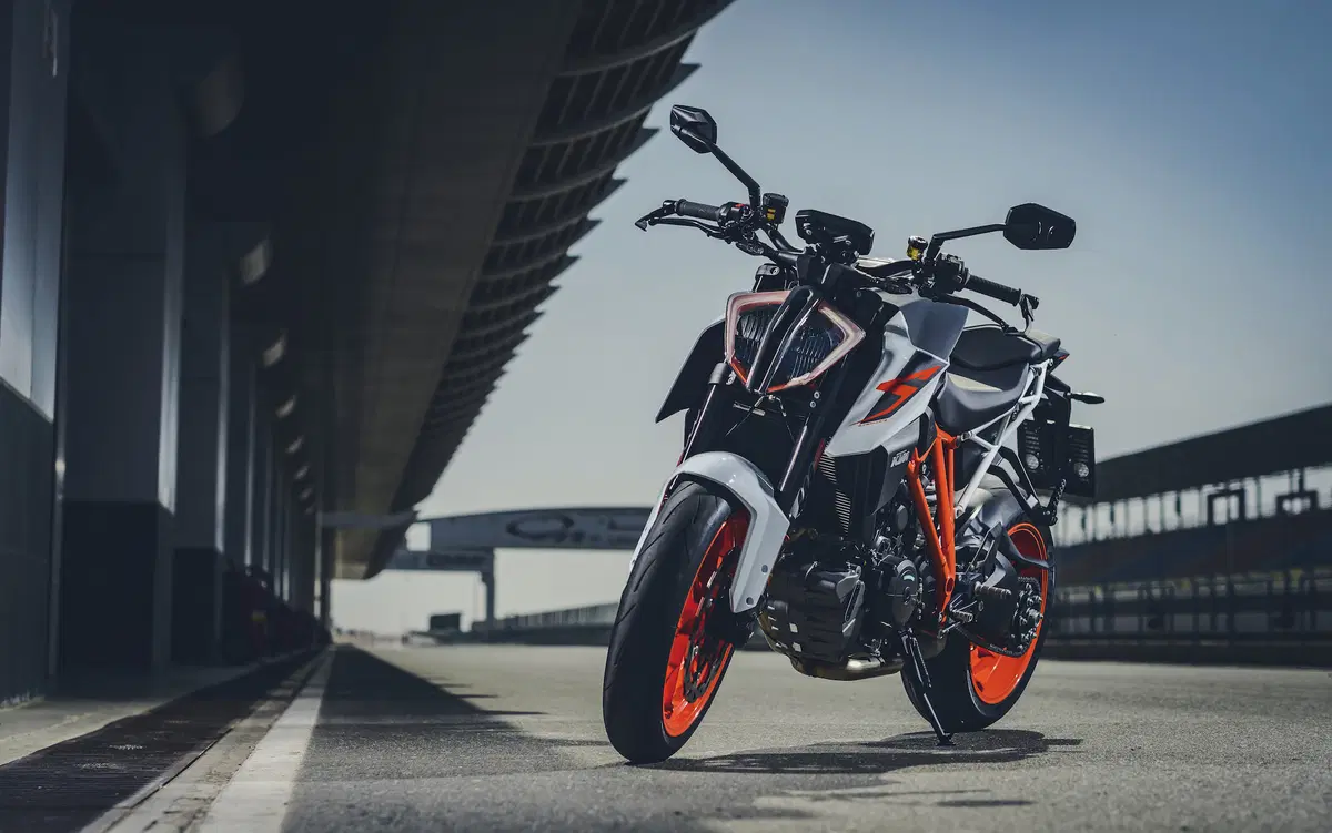 KTM SuperDuke 1290R 2017 (10)