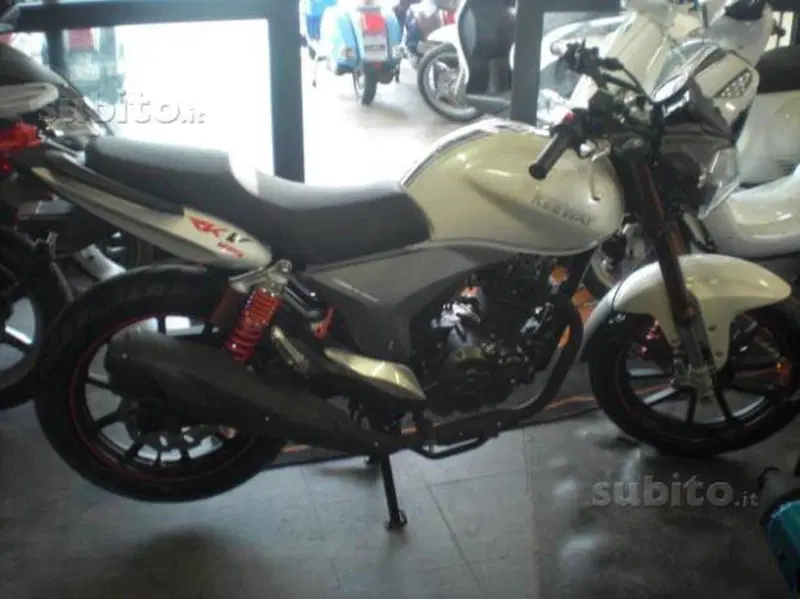 Keeway Motor RKV 125 (2012 - 17) (6)