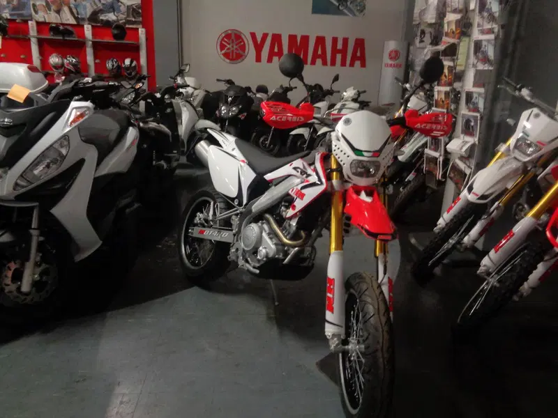 HM CRM F125 X Derapage 4t (2)