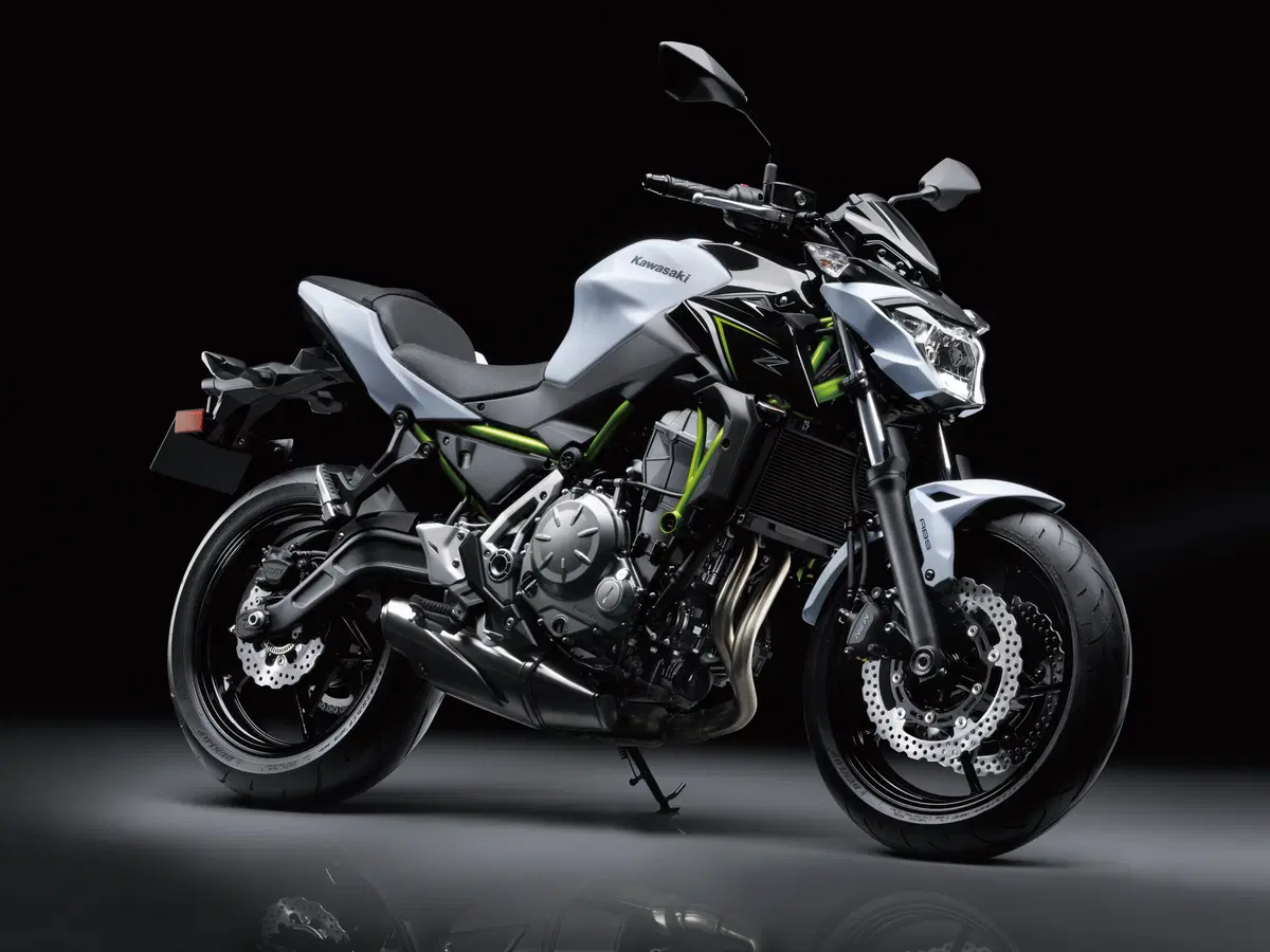Kawasaki Z650 2017 (3)