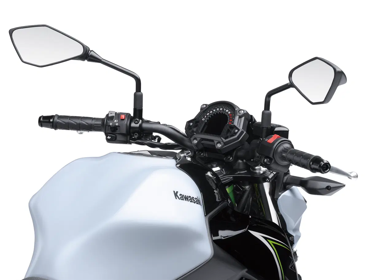 Kawasaki Z650 2017 (2)