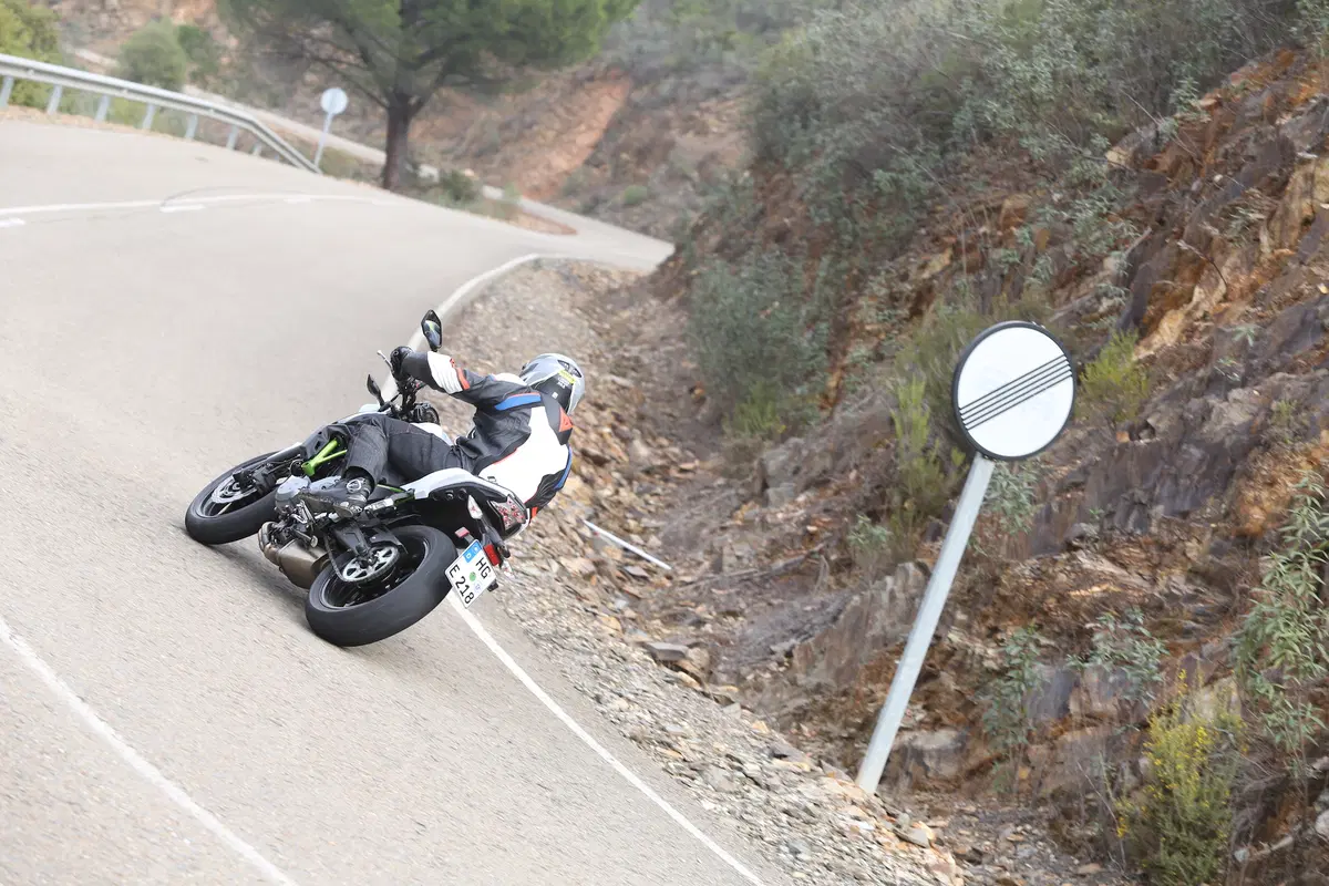 Kawasaki Z650 2017 (2)