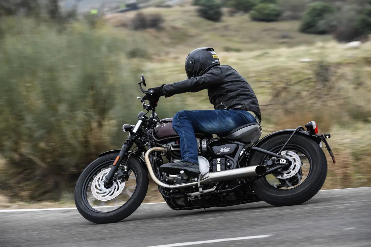 Triumph Bobber 2017. Senza compromessi (9)