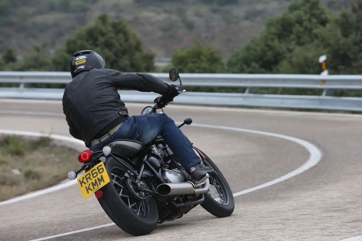 Triumph Bobber 2017. Senza compromessi (10)