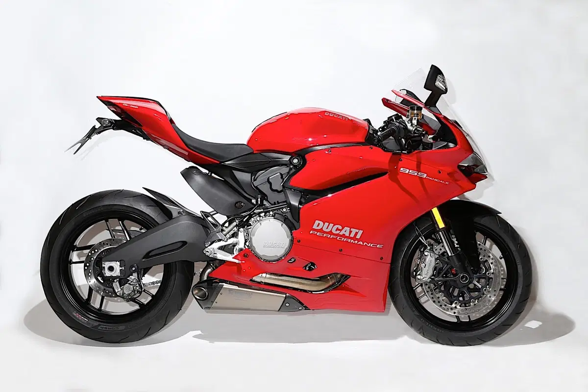 Ducati 959 Panigale Special Edition (3)