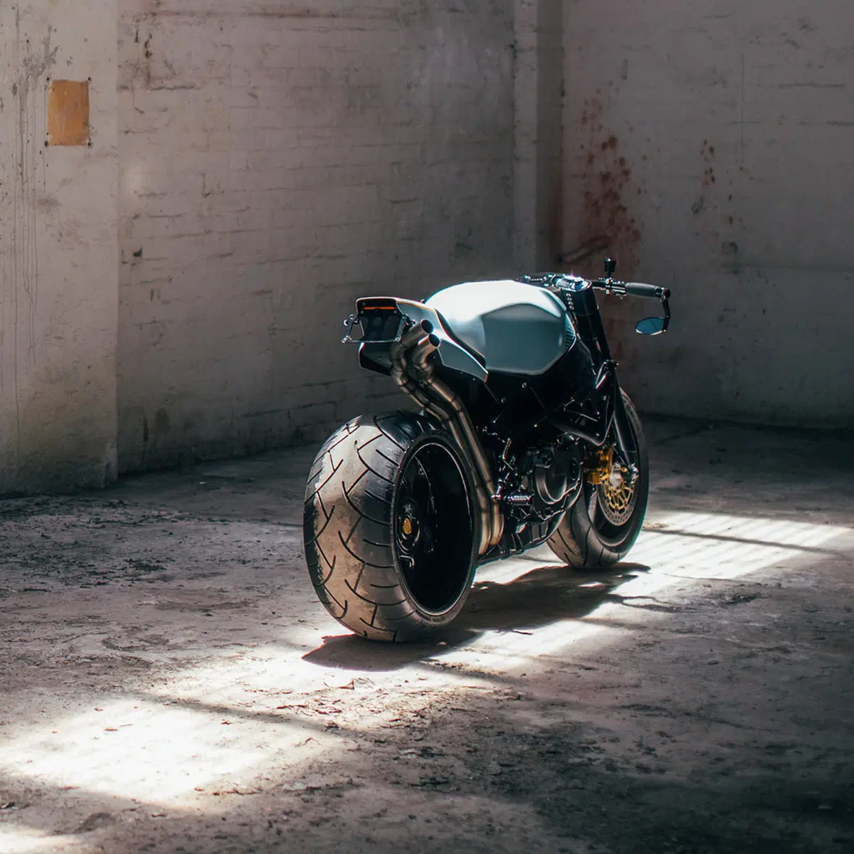 Honda CBR900RR Angry Bird (7)