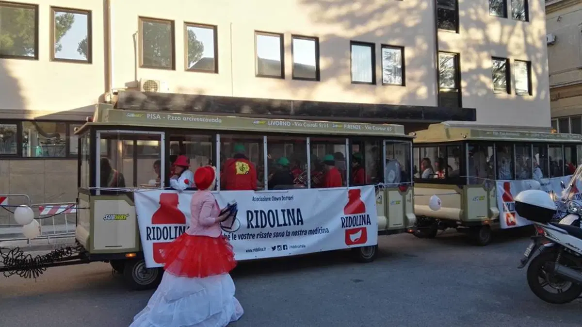 Ridolina porta le moto negli ospedali di Lucca e Pisa  (3)