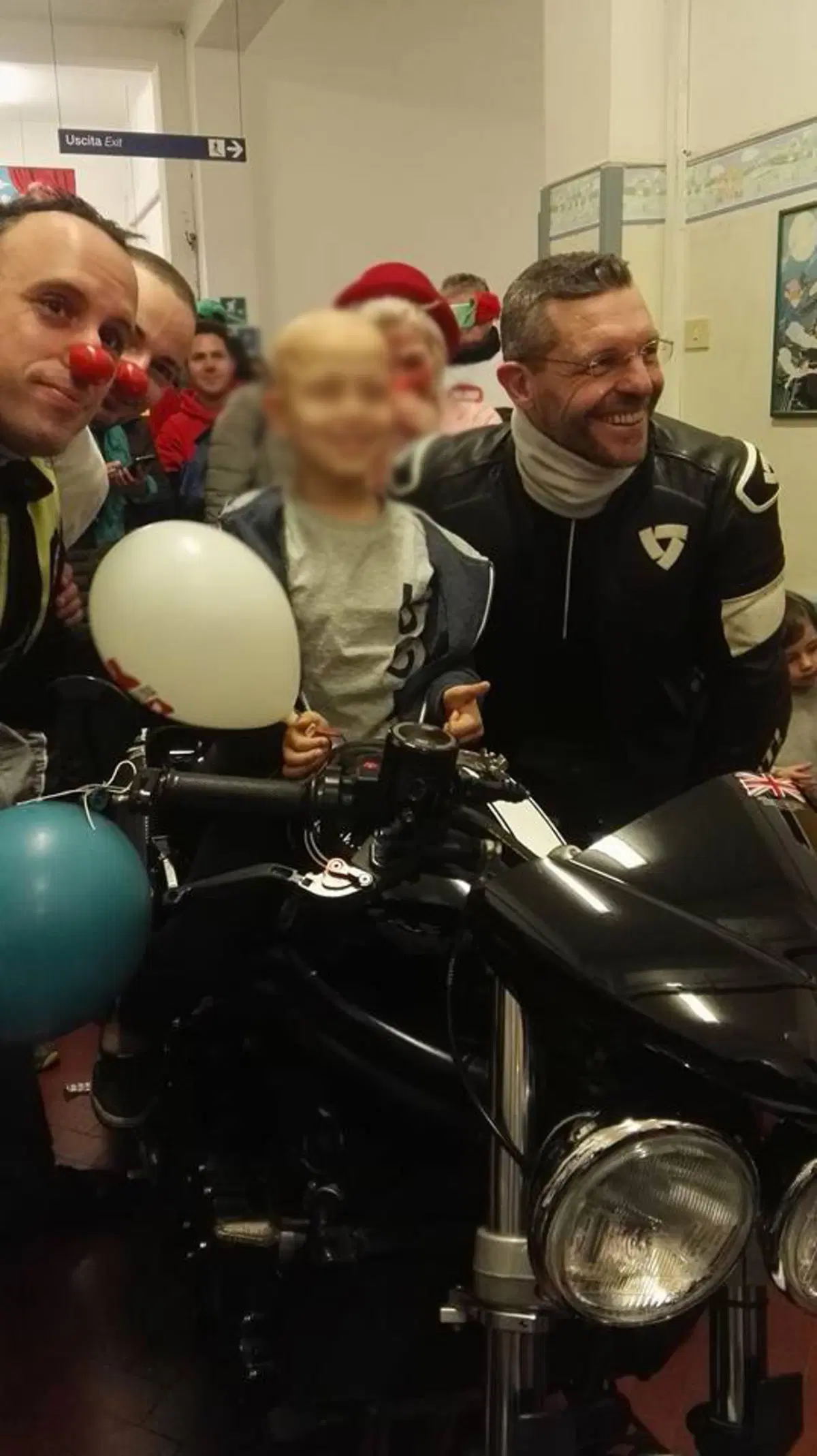 Ridolina porta le moto negli ospedali di Lucca e Pisa  (8)