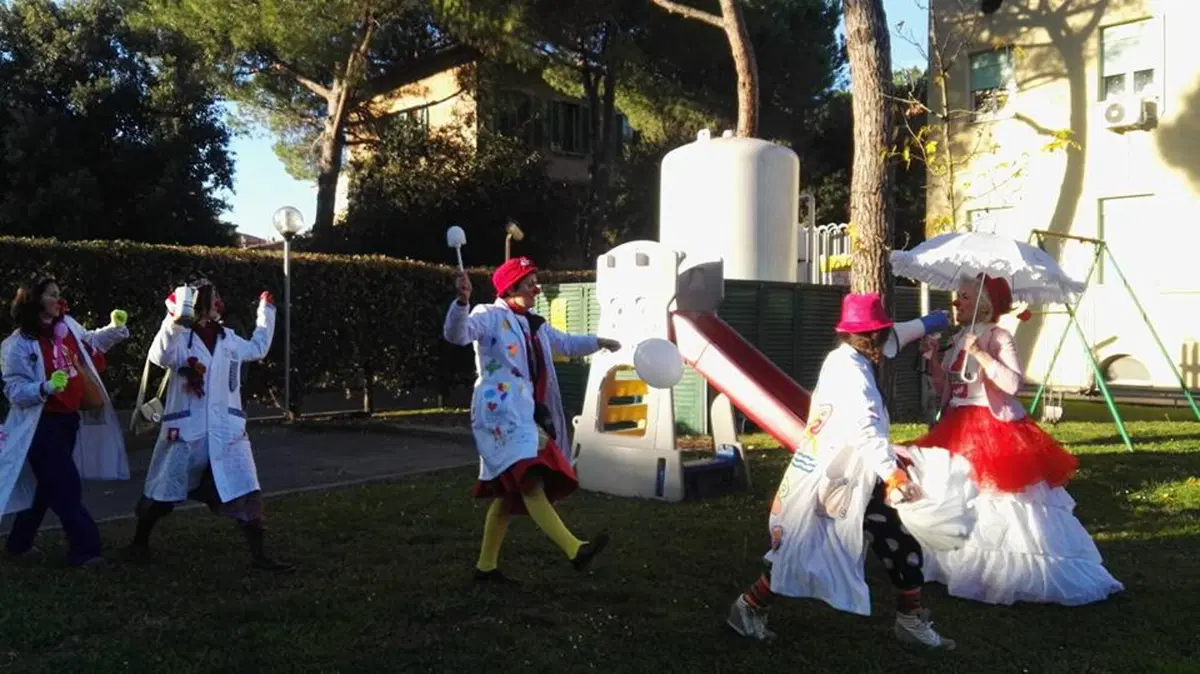 Ridolina porta le moto negli ospedali di Lucca e Pisa  (20)