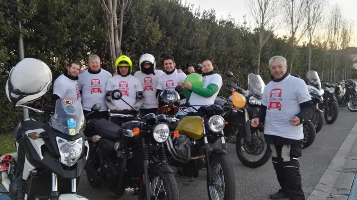 Ridolina porta le moto negli ospedali di Lucca e Pisa  (28)