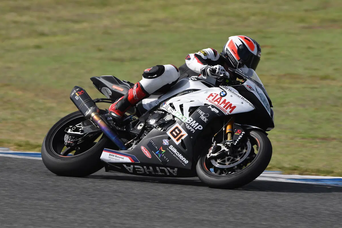 BMW S1000RR test: le Superbike e Superstock ufficiali  (6)