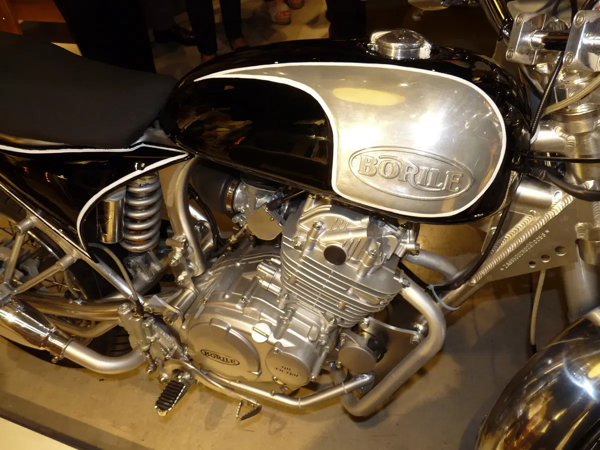 Borile B300 Café Racer (11)