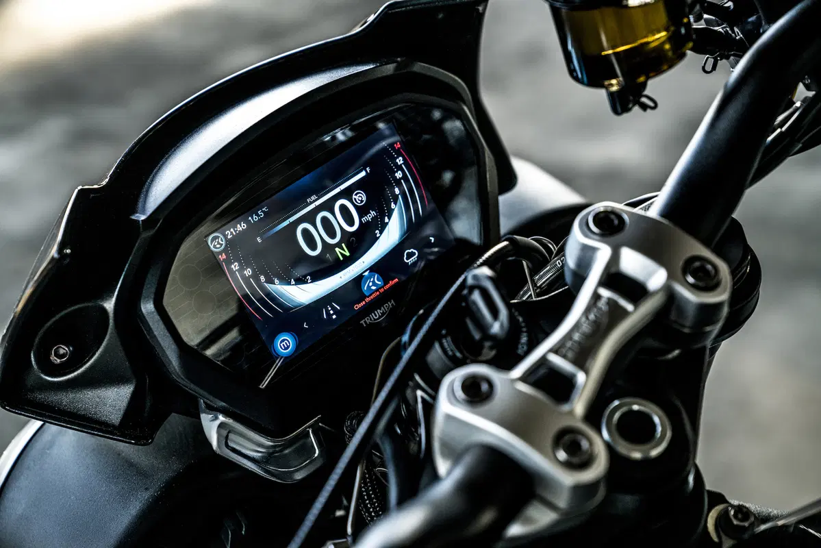 Triumph Street Triple S, R ed RS 2017 (2)