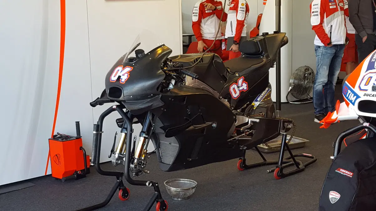 MotoGP 2017, tutte le novità tecniche spiegate dall'Ing. Bernardelle (6)